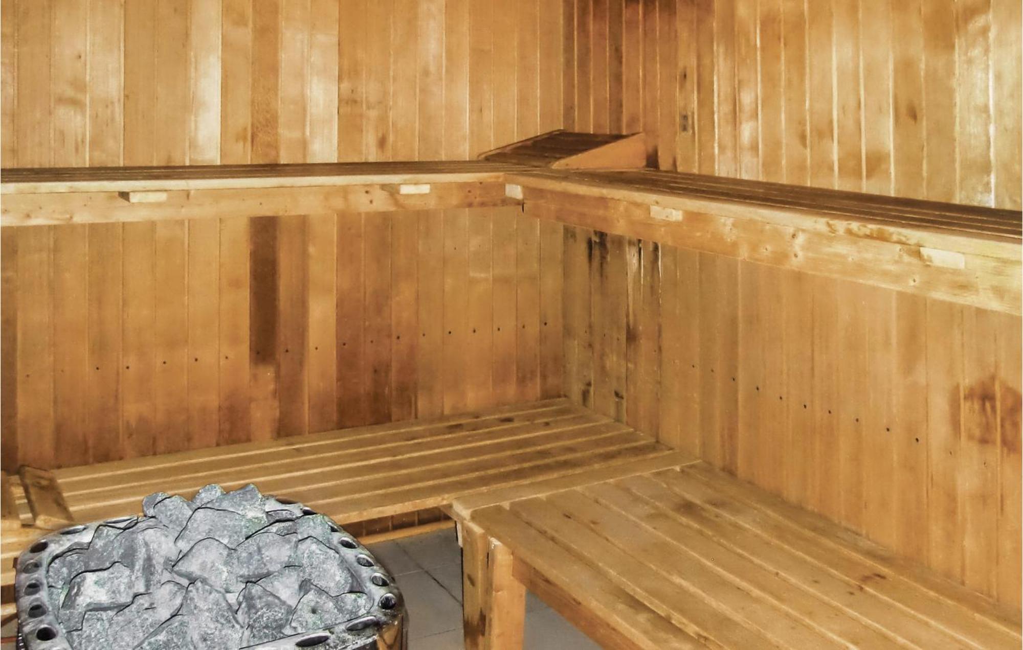 Amazing Home In Kolczewo With Sauna Extérieur photo